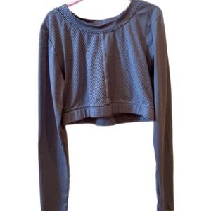 STRIPED WORKOUT CROP TOP